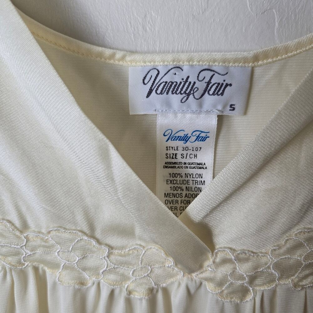 Vintage Vanity Fair Cream Slip Dress Nightgown Loungewear Romantic Feminine S - Picture 9 of 10